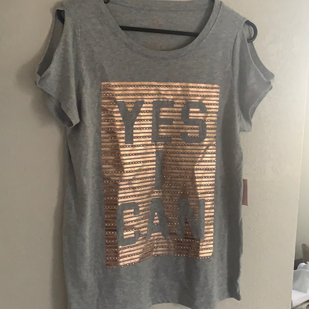 Short sleeve graphic top